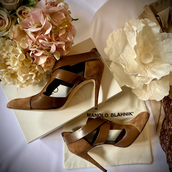 🌟💎HP 3X💎🌟MANOLO BLAHNIK- Luxury Crafted Women's Heels 👠 - Picture 3 of 16